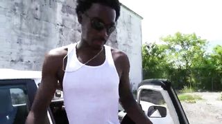 Naked police women planted weed to punish blowjob - 2 image