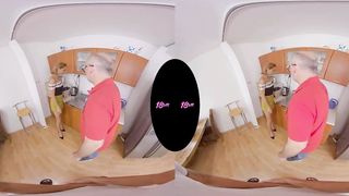 18VR Hard Anal with Squirting Latina Supervisor Veronica Leal - 5 image