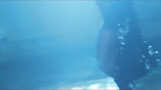 Dua lipa-'Hotter than hell' pmv - 15 image