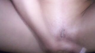 Sexy MIlf sqiertet die Kerze aus Hardcore Solomasturbation - 14 image