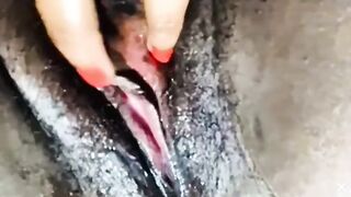 Sexy Ebony rubs swollen clit to dripping multiple orgasms xx - 4 image