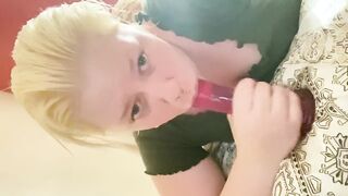 single moms favorite way to spend her free time - 6 image