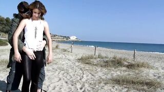 Beach walk turns into squirt and dick riding - 2 image