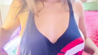 18 years more sucks a roll until the end and asks for more milk in the mouth - 2 image