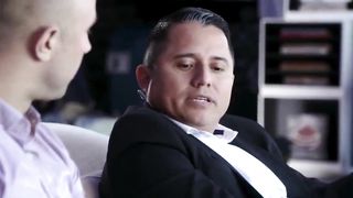 Beautiful girl seduced into treason right next to his wife - 1 image