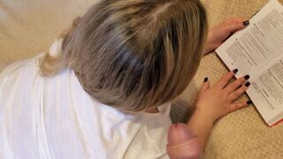 Distracted his Girlfriend From Reading and Poured CUM in her Mouth and BIG TITS - 3 image