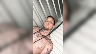 Stopped by storage for a quickie and made her squirt everywhere