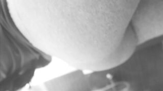 SHH! GUEST AT HOME AND I CUM X3 TIMES HIDDEN AT BATHROOM - 3 image