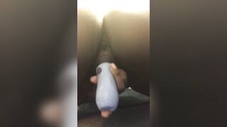 Penetrating that pussy til it squirt - 11 image
