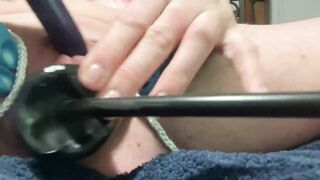 Pumped up pussy cumming - 14 image