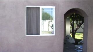 Hard squirting threesome with two really horny sluts - 2 image