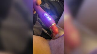 Hubby helps me masturbate, squiting pussy fountain!! - 2 image