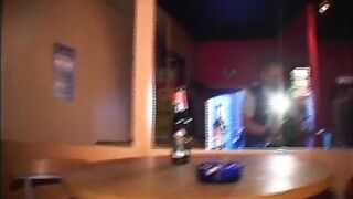 Bei meiner ersten bukkake party gesquirtet - 2 image