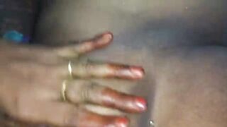 Mature Desi Aunty Sex - Indian Aunty - 2 image