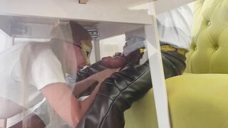 Cumming on the Hair. A beautiful bitch sucks a big dick under the table with gusto - 11 image