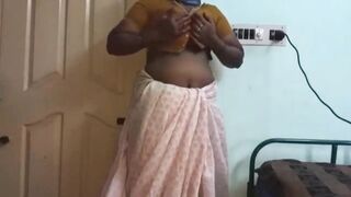 Hot Mallu Aunty Nude Selfie And Fingering For father in law - 4 image
