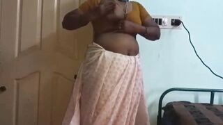 Hot Mallu Aunty Nude Selfie And Fingering For father in law - 5 image