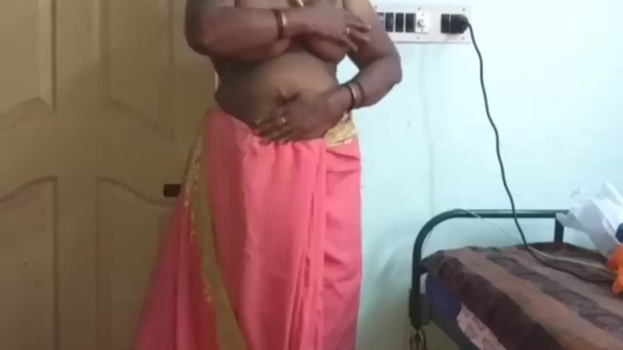 Horny Desi indian Mature Aunty Sex watch online