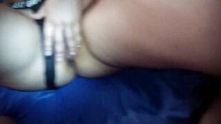 18 year old doing squirt, she leaves the whole bed wet. - 13 image