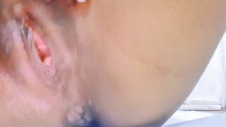 Masturbandome solita en casa - 10 image