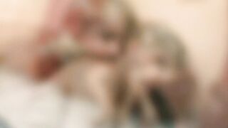 Blondine squirtet beim beim lecken mit Ihre freundin total ab - 13 image