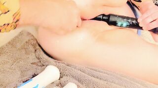 Prolapsing my asshole until I drip cum! - 15 image