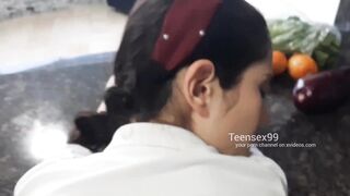 COLEGIALA MUY ZORRA SE DEJA TOCAR DE SU VECINO - VIDEO CASERO - 13 image