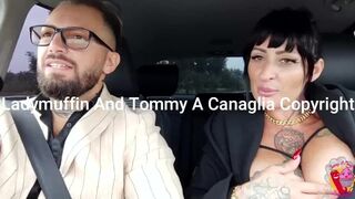 They have sex in the car - 1 image