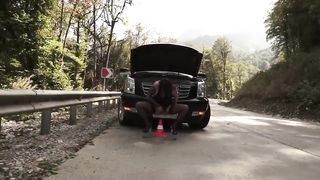 Slut prolapse and juicy orgasm on the road! - 4 image