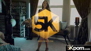 5KPORN Squirting Stunner Apolonia Makes a Mess - 1 image