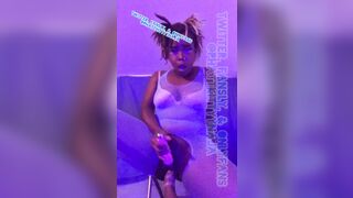 Twerking Black ebony girl masturbating with huge big black dildo on fuck machine until she squirt - 6 image