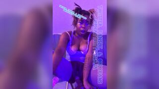 Twerking Black ebony girl masturbating with huge big black dildo on fuck machine until she squirt - 9 image