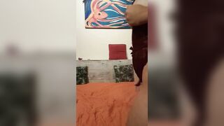 Mi scopo l'amica di mia moglie mentre lei fa la doccia - 8 image