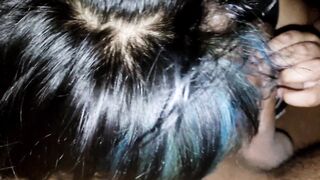 mi hermanastro me descubre hablando con chicos en tinder y le chupo toda la verga para que no hable - 9 image