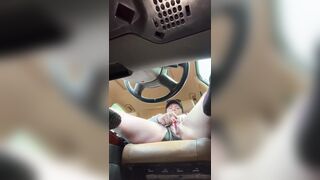 Car Squirting Big Clit Motivation Talk - 4 image