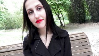 PART1 EXHIBITION SEXUELLE DANS PARIS & BAISE INTENSE