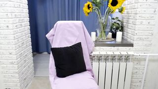 beautiful 19 yr old 34c 24 waist 36 hips - 13 image