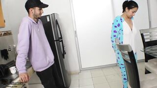 I ask my stepdaughter for a good blowjob in exchange for a favor Squirt PART 1 - 6 image