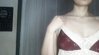Perfect teen squirts on cam - 5 image