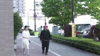 Magic Mirror Gou - Hard-Boiled - Amateur Girls Picked Up Sit on the Big Bang Vibrator-Equipped Couch With 86 Times - 2 image