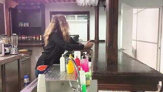 pompino in un bar al mio capo per un aumento di stipendio - 4 image