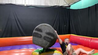 Mechanic toro bastard then pissed on the street - 5 image