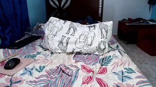 I masturbate until I cum and also try an anal toy for the first time - 7 image