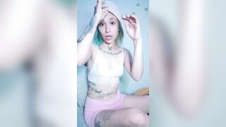 just thinking about you makes me wet let's go for the million views, sneakers, tattoos and latina - 5 image