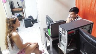 1 part some computers were damaged, I call the technician for a review and he ends up checking me something else - 2 image