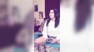Teen Fucks Gaming Controller Till She Squirts - 3 image