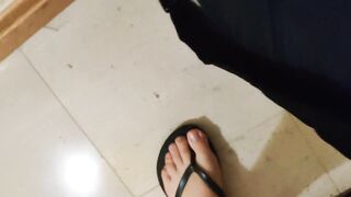 Playing with blindfolded stepmother - 2 image