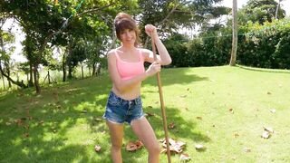 Sexy Gardener in Short Jeans Gets MULTIPLE CREAMPIE to Huge SQUIRTING PUSSY