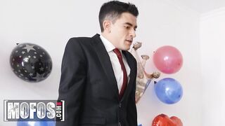 Jolee Love And Her Boyfriend Help Venom Evil Make Her Failed Party Totally Worth It - Mofos - 4 image
