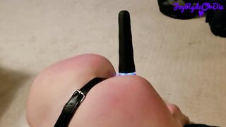 Blindfolded Teen Gives Blowjob Before Getting Spanked and Fucked Until She Squirts - 10 image